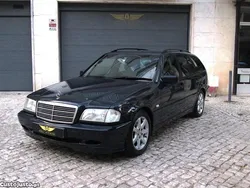 Azul Usado 2000 Mercedes C200 Classic Carrinha | € 3.990