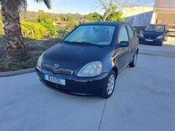 Preto Usado 1999 Toyota Yaris | € 2.750 (Preço justo)