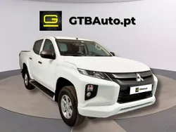 Branco Usado 2023 Mitsubishi Colt Invite SUV | € 34.900