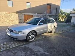 Usado 2000 Audi A4 Sport Sedan | € 3.500 (Preço justo)
