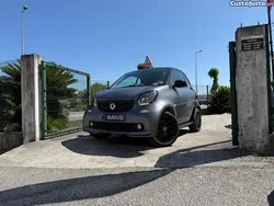 Preto Usado 2019 Smart ForTwo Coupé Passion Coupé | € 14.680 (Preço justo)