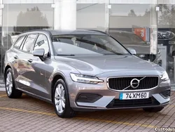 Cinza Usado 2019 Volvo V60 Momentum Carrinha | € 23.950 (Preço elevado)