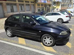 Preto Usado 2005 Seat Ibiza Citadino | € 2.750 (Preço justo)