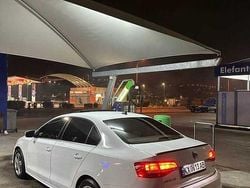 Usado 2015 VW Jetta Sedan | € 8.500