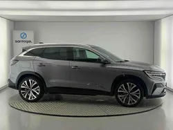 Cinzento Usado 2023 Renault R25 Sedan | € 32.990