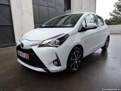 Branco Usado 2018 Toyota Yaris Comfort Citadino | € 13.000 (Preço elevado)