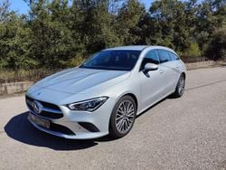 Cinza prata Usado 2023 Mercedes CLA180 Shooting Brake Progressive Carrinha | € 28.900