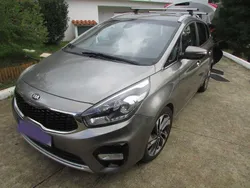 Usado 2017 Kia Carens Monovolume | € 16.200