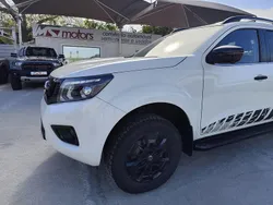 Branco Usado 2021 Nissan Navara N-Guard Pickup | € 33.950 (Preço elevado)