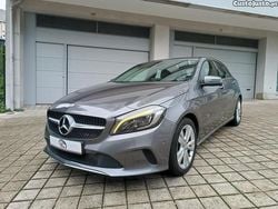 Cinza Usado 2016 Mercedes A180 Urban Citadino | € 11.000 (Super Preço)
