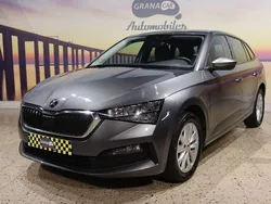 Cinza Usado 2023 Skoda Scala Ambition Citadino | € 19.950 (Preço justo)