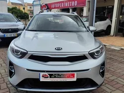 Cinza Usado 2021 Kia Stonic SUV | € 16.800 (Preço justo)