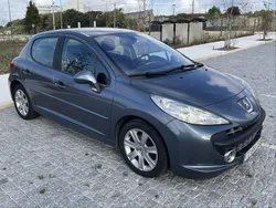 Usado 2006 Peugeot 207 Sport Sedan | € 4.200