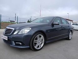 Cinzento Usado 2011 Mercedes E250 Sedan | € 19.500 (Caro)