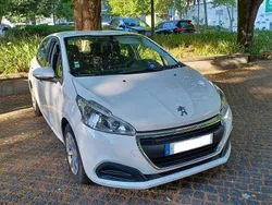 Usado 2016 Peugeot 208 Active Citadino | € 7.450 (Bom preço)