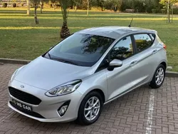 Cinza prata Usado 2017 Ford Fiesta Business Edition Citadino | € 10.965 (Preço justo)