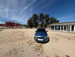 Azul Usado 2013 Skoda Fabia Citadino | € 7.900