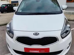 Branco Usado 2016 Kia Carens Monovolume | € 17.500 (Caro)