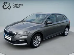 Cinzento Usado 2022 Skoda Scala Ambition Citadino | € 15.690 (Preço justo)