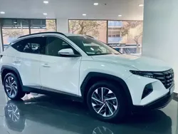 Branco Usado 2023 Hyundai Tucson Premium SUV | € 29.900 (Preço justo)