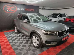 Cinzento Usado 2019 Volvo XC40 Momentum SUV | € 23.990 (Bom preço)
