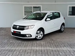Branco Usado 2020 Dacia Sandero Comfort Citadino | € 12.480 (Preço justo)