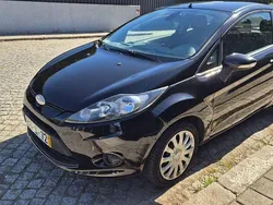 Usado 2009 Ford Fiesta Citadino | € 3.900 (Bom preço)