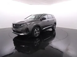 Cinzento Usado 2023 Peugeot 5008 Monovolume | € 31.900 (Preço justo)