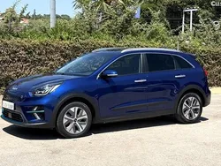 Azul Usado 2022 Kia e-Niro Spirit SUV | € 25.900 (Preço justo)