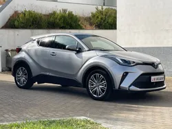 Cinzento Usado 2023 Toyota C-HR Luxury SUV | € 30.900 (Preço justo)