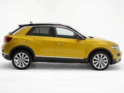 Amarelo Usado 2022 VW T-Roc R-line SUV | € 29.490 (Bom preço)