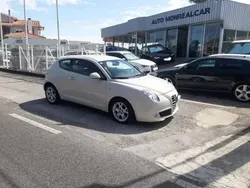 Branco Usado 2013 Alfa Romeo MiTo Distinctive Citadino | € 8.900 (Preço justo)