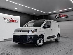 Branco Usado 2021 Citroën Berlingo Feel Monovolume | € 17.950 (Preço justo)