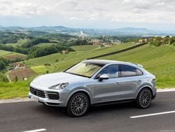 Cinzento Usado 2021 Porsche Cayenne SUV | € 79.750 (Super Preço)