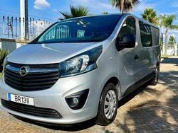 Cinzento Usado 2015 Opel Vivaro Van | € 14.900 (Preço justo)