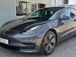 Cinza Usado 2022 Tesla Model 3 Standard Range Plus Sedan | € 29.500 (Preço justo)
