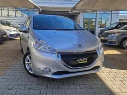 Cinzento Usado 2015 Peugeot 208 Style Citadino | € 10.900 (Preço elevado)