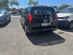 Preto Usado 2015 Peugeot 5008 Allure Monovolume | € 10.900 (Preço justo)
