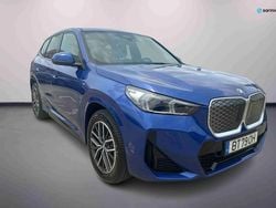 Azul Usado 2025 BMW iX1 Luxury Line SUV | € 54.990 (Preço justo)