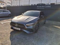 Cinza Usado 2025 Mercedes A180 AMG line Sedan | € 42.000