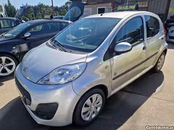 Outra Usado 2012 Peugeot 107 Active Citadino | € 6.750