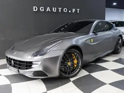 Cinzento Usado 2014 Ferrari FF | € 210.000