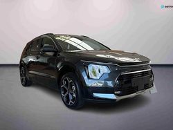 Cinzento Novo 2025 Kia Niro SUV | € 33.990 (Preço justo)