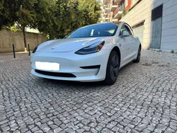 Usado 2020 Tesla Model 3 Standard Range Plus Sedan | € 21.500 (Bom preço)