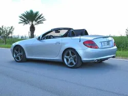 Cinzento Usado 2004 Mercedes SLK200 Cabrios | € 16.900 (Preço justo)