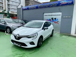 Branco Usado 2020 Renault Clio V Intens Citadino | € 14.500 (Preço justo)