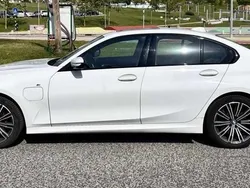 BMW 330e