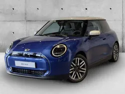 Blazing blue Usado 2024 Mini Cooper Citadino | € 32.700