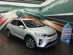 Cinzento Usado 2022 Kia Stonic SUV | € 13.900 (Preço justo)