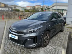 Cinza Usado 2024 Kia XCeed SUV | € 22.250 (Preço elevado)